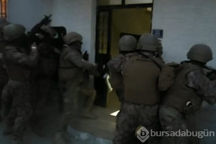 Bursa'da uyuşturucu satıcılarına şafak operasyonu: 64 gözaltı