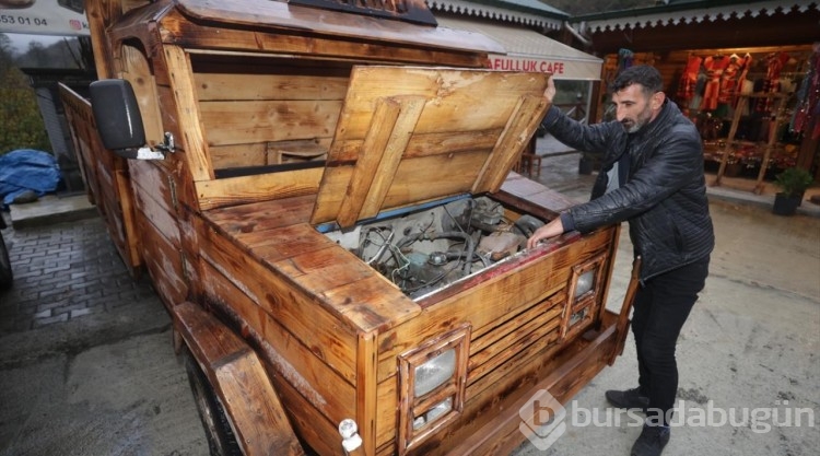 Trabzonlu inşaat ustası hurda malzemelerle ahşap kamyonet yaptı
