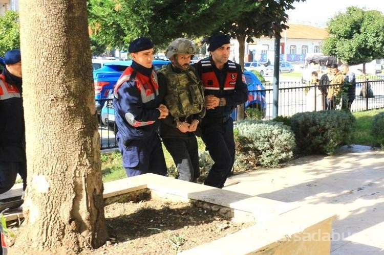 Muhtarı, şikayetini geri çekmediği için öldürmüş
