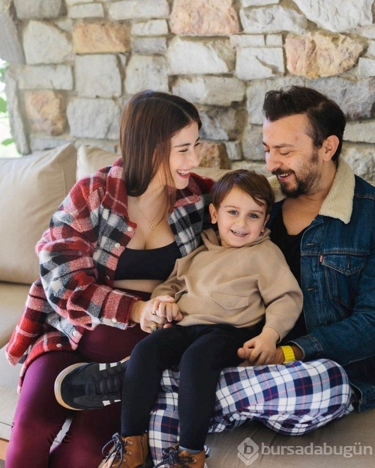  Hazal Kaya: Evlat edinebilirim