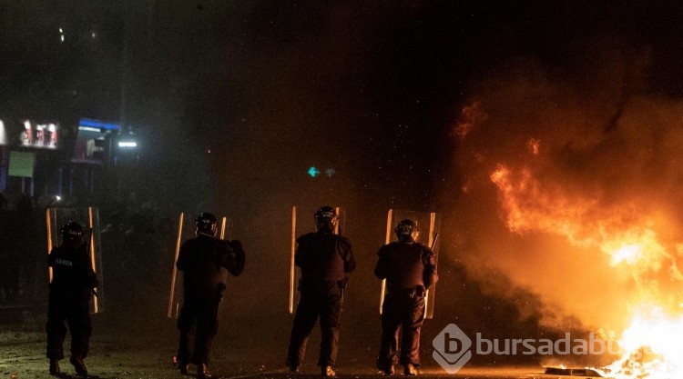 İrlanda'da olaylı gece: 34 kişi gözaltına alındı
