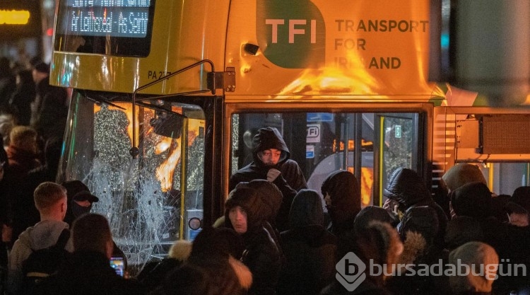 İrlanda'da olaylı gece: 34 kişi gözaltına alındı
