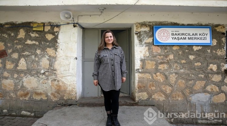 Gülşah öğretmen, 12 öğrencisi için her gün kilometrelerce yol katediyor
