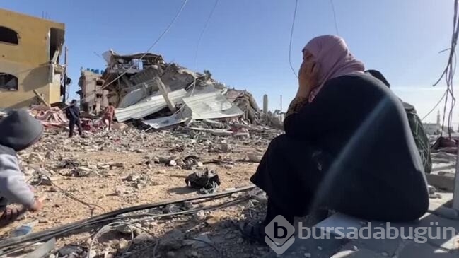 Ateşkesin ardından Filistinliler Gazze'deki yıkılan evlerine geri dönüyor