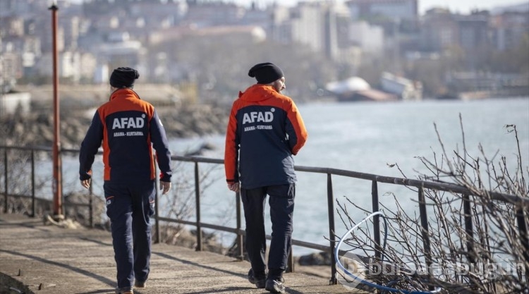 Zonguldak'ta batan geminin kayıp 7 personelini arama çalışmaları sürüyor