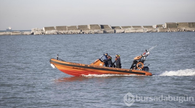 Zonguldak'ta batan geminin kayıp 7 personelini arama çalışmaları sürüyor