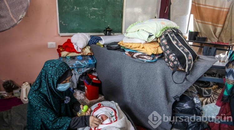 İsrail'in saldırılarından korunmak için saklandığı okulda doğum yaptı