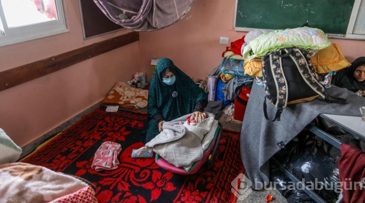 İsrail'in saldırılarından korunmak için saklandığı okulda doğum yaptı
