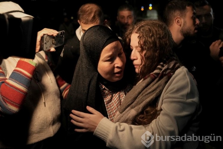 Filistinli cesur kız Ahed Tamimi serbest
