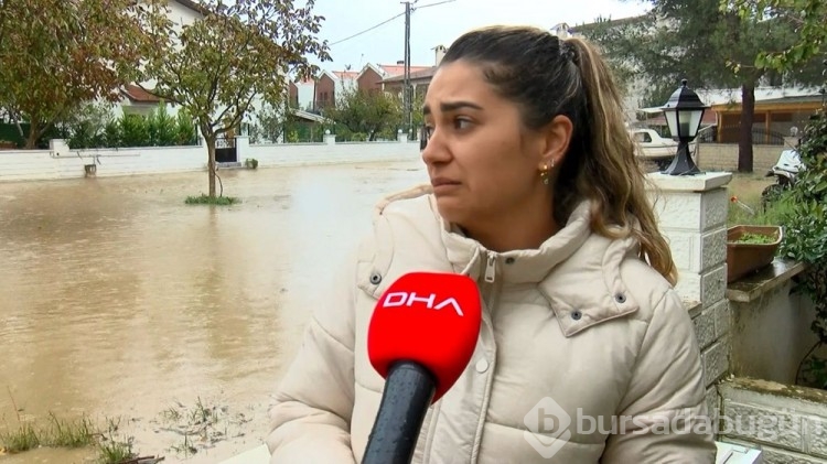 İstanbul'da sağanak ve fırtına hayatı felç etti
