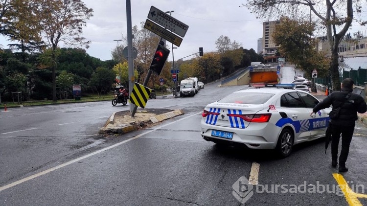 İstanbul'da fırtına: 1 can kaybı
