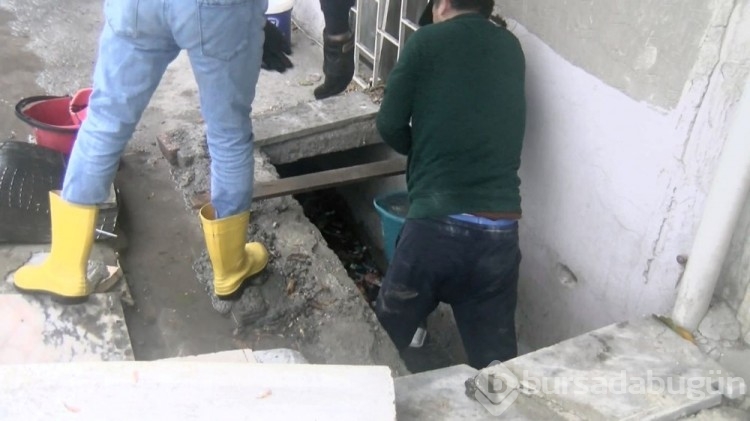 İstanbul'da fırtına: 1 can kaybı
