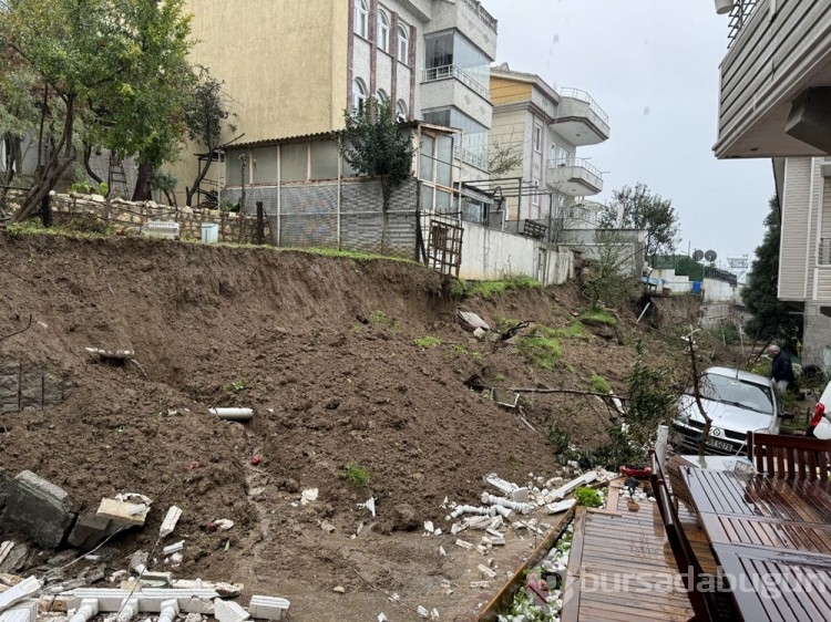 İstanbul'da fırtına: 1 can kaybı
