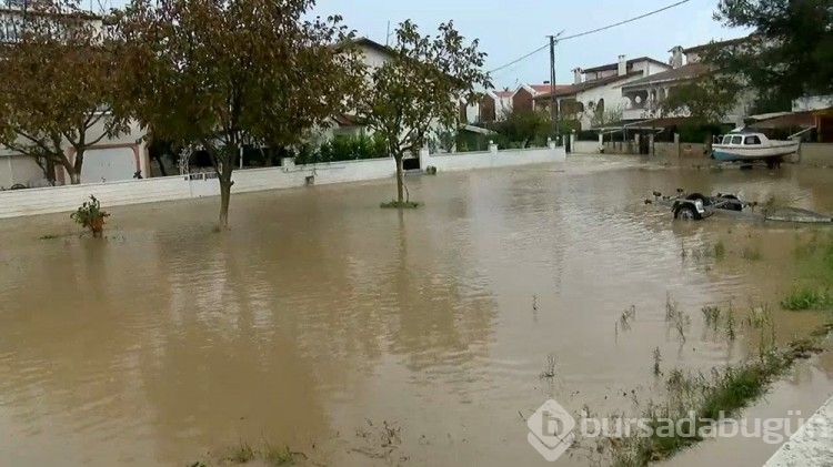 İstanbul'da fırtına: 1 can kaybı
