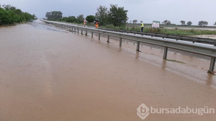 Meteorolojiden 13 kente ''Gök gürültülü sağanak'' uyarısı
