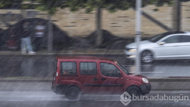 Meteorolojiden 13 kente ''Gök gürültülü sağanak'' uyarısı
