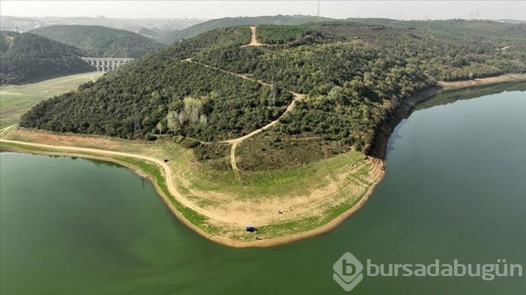 İstanbul'da aralıksız süren sağanak yağış, barajlara yaradı 


