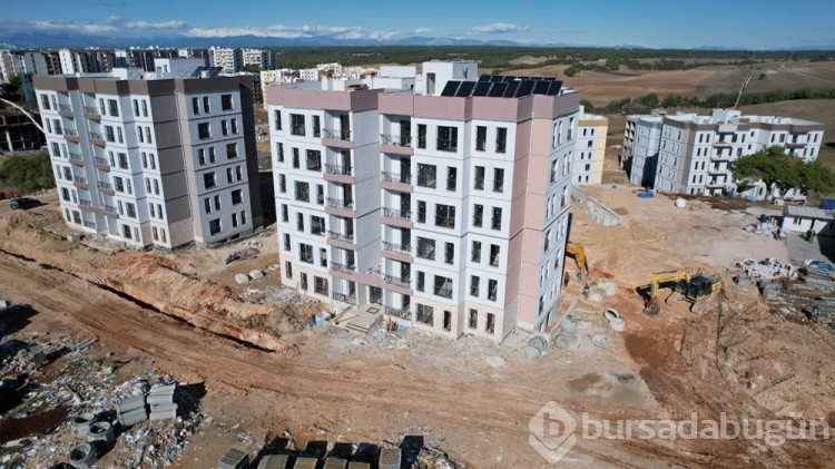 Adana'da deprem konutlarının yapımı tamamlanıyor
