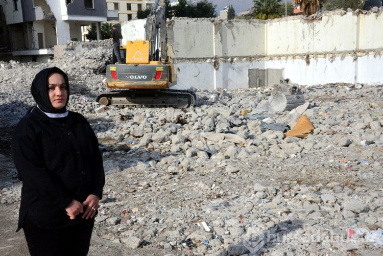 44 kişiye mezar olan siteyle ilgili vahim iddia: Perde beton yerine briket mi kullanıldı?
