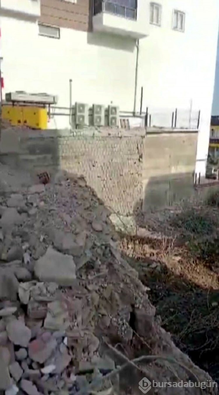 44 kişiye mezar olan siteyle ilgili vahim iddia: Perde beton yerine briket mi kullanıldı?
