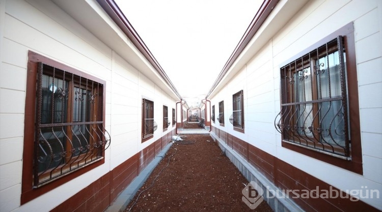 Yetimler için yapılan 100 deprem konutu ücretsiz tahsis edilecek
