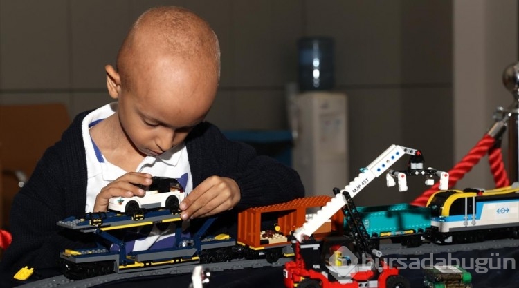 Sağ tarafı felç olan minik Kuzey "lego"larla sağlığına kavuştu
