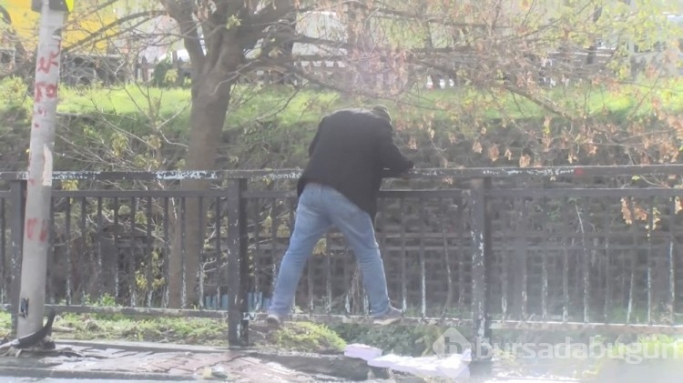 Esenyurt'ta sel faciası: Anne ve oğlu son anda kurtuldu
