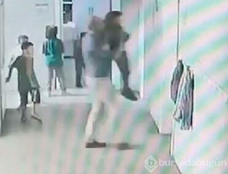 6 yaşındaki çocuğu havaya kaldırıp, fırlatan müdür yardımcısının görev yeri değişti
