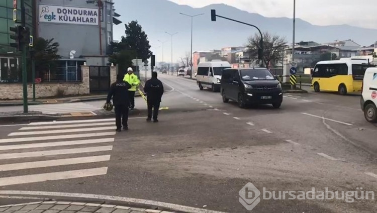 Yaya geçidinde minibüs çarpan Esra yaşamını yitirdi
