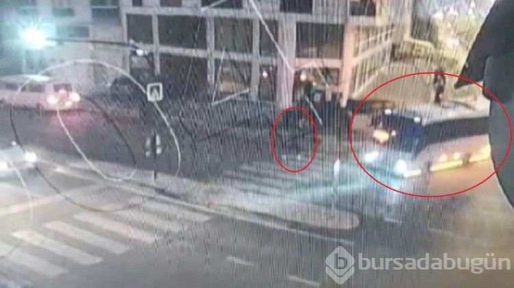 Yaya geçidinde minibüs çarpan Esra yaşamını yitirdi
