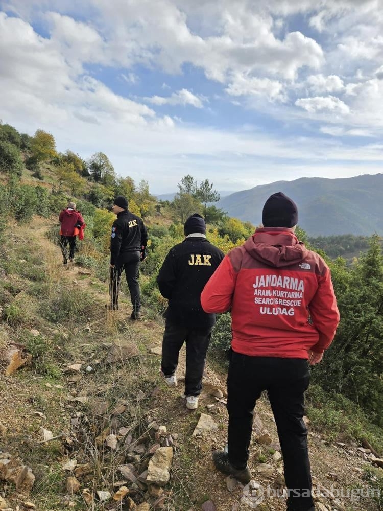 Ormanda kayboldu, 15 saat sonra ekipler buldu

