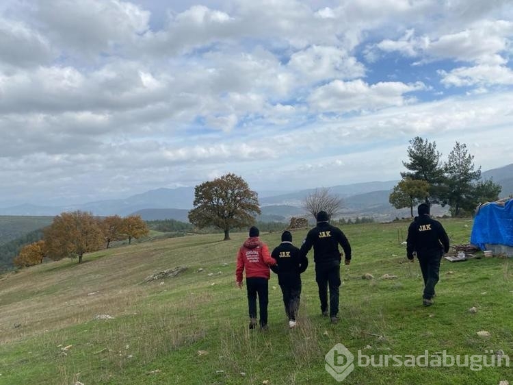 Ormanda kayboldu, 15 saat sonra ekipler buldu
