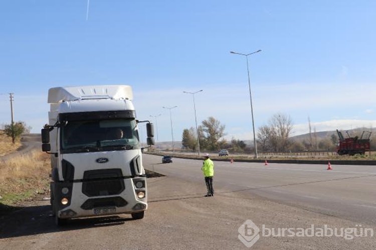 Kış lastiği denetimleri yapılıyor
