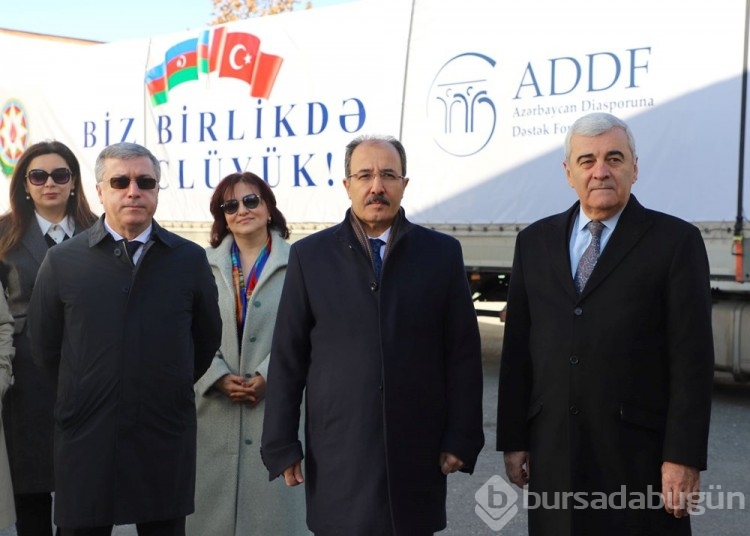 Azerbaycan'dan Türkiye'deki depremzedeler için 18 tonluk yardım
