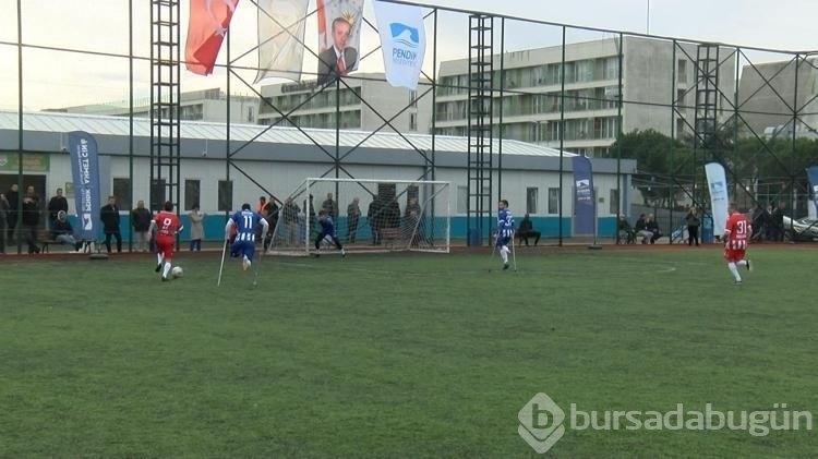Hakim ve savcılar ampute futbol takımıyla maç yaptı
