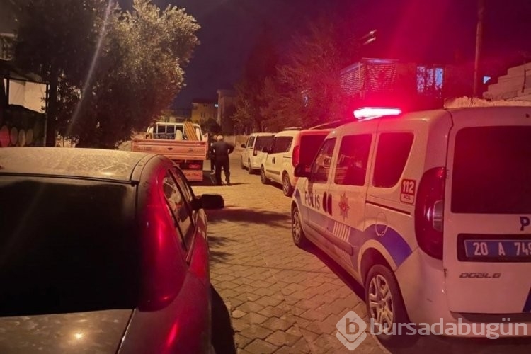 Denizli'de 8 yaşındaki çocuk annesini vurdu!