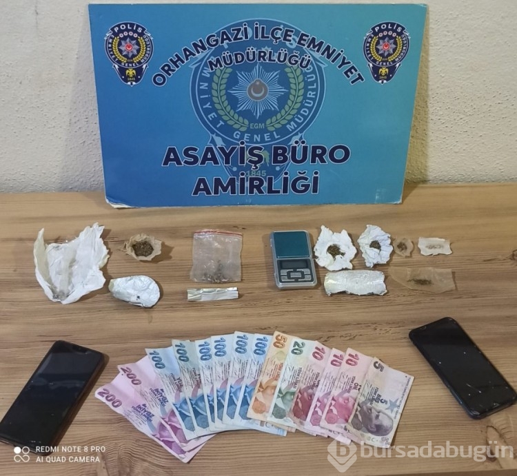 Bursa Orhangazi'de uyuşturucu başta olmak üzere çeşitli suçlardan yakalanan 9 kişi tutuklandı!