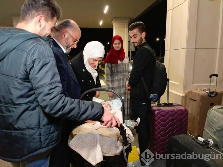 Gazze'den tahliye edilen 68 kişi İstanbul'a geldi

