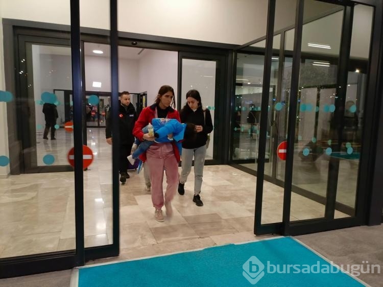Gazze'den tahliye edilen 68 kişi İstanbul'a geldi
