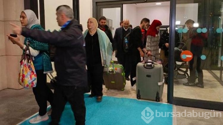 Gazze'den tahliye edilen 68 kişi İstanbul'a geldi
