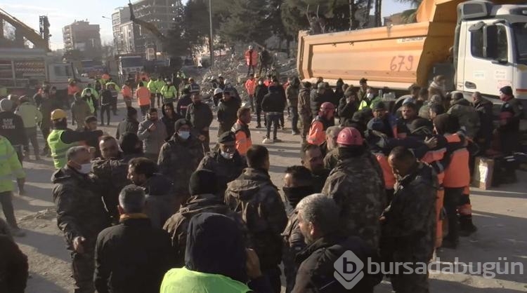 Depremde 72 kişinin hayatını kaybettiği İsias Otel'de deniz kumu kullanılmış
