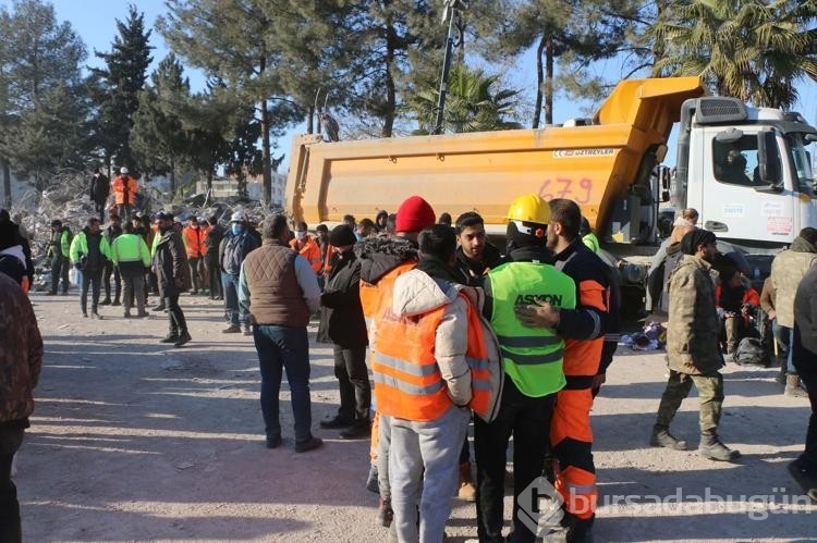 Depremde 72 kişinin hayatını kaybettiği İsias Otel'de deniz kumu kullanılmış
