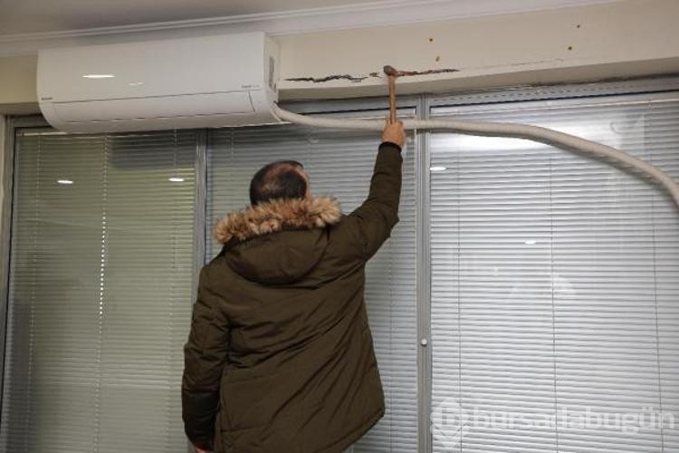 5.1'lik depremden 7 dakika önce denizden duman yükselmiş
