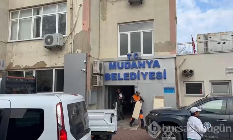 5.1'lik depremden 7 dakika önce denizden duman yükselmiş
