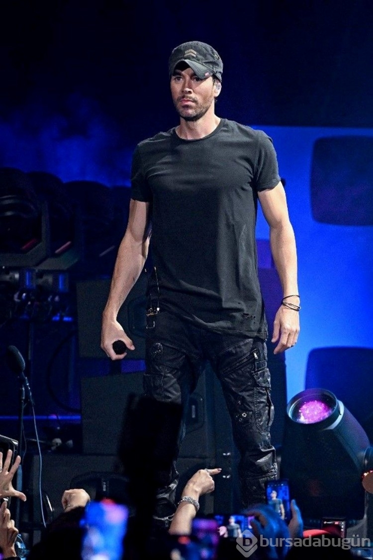 Enrique Iglesias müzik kataloğunu sattı
