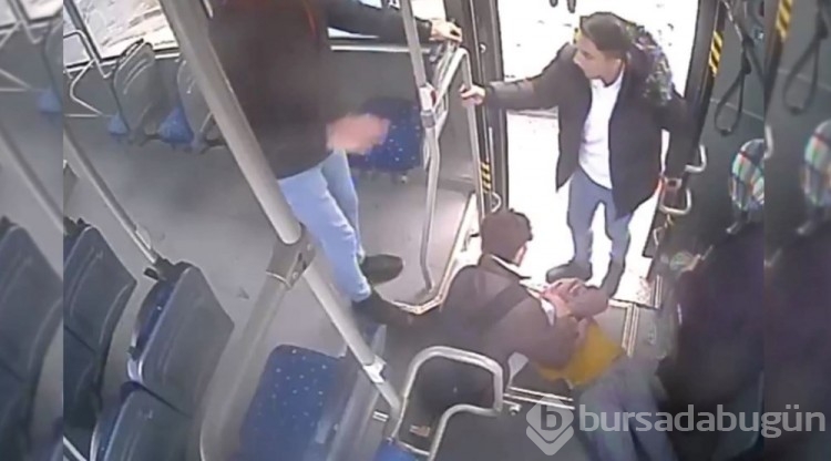 Durakta fenalaşan kadını hastaneye otobüs şoförü yetiştirdi
