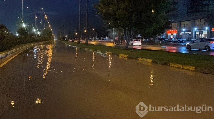 Hatay'da sağanak hayatı olumsuz etkiledi
