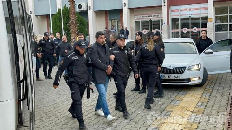 11 kişinin yaralandığı sopalı bıçaklı aile kavgasında tutuklu sayısı 17'ye çıktı
