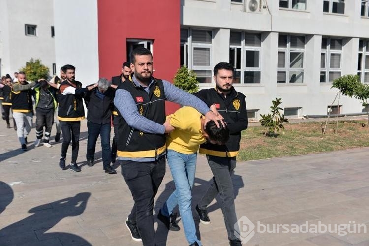 Metruk binada cesedi bulunan Aşkın, kardeşinin yerine öldürülmüş
