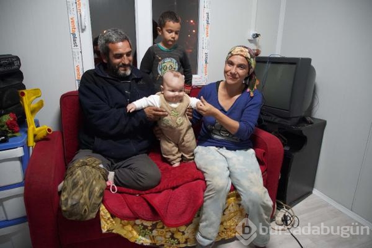 'Göl Mahalle'de evleri su baskını tehdidi altındaki 21 aile konteynere yerleştirildi

